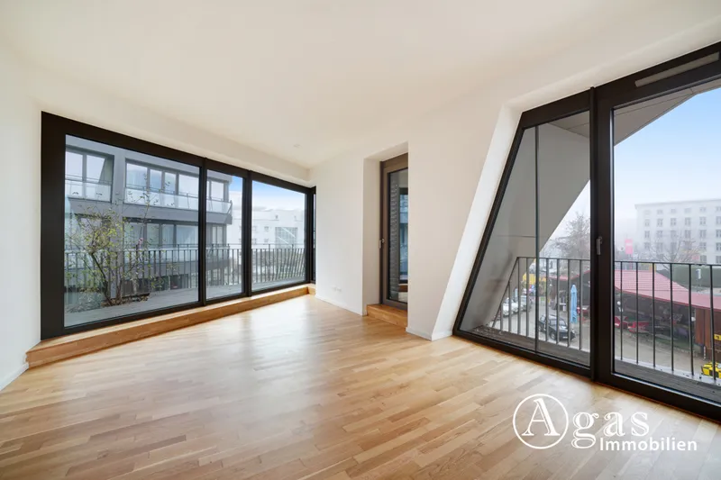 Einzigartige 4 Zimmer Wohnung mit ca. 141m², EBK und tollem Balkon in Berlin-Mitte! — photo 1